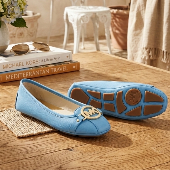 Michael Kors Fulton Moc Flats Blue Leather Driving Loafers Gold MK Logo Size 6M - Picture 2 of 16